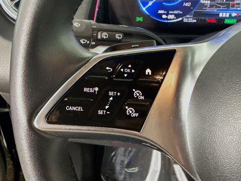 Used 2024 Mercedes-Benz EQB 300 4MATIC image 14