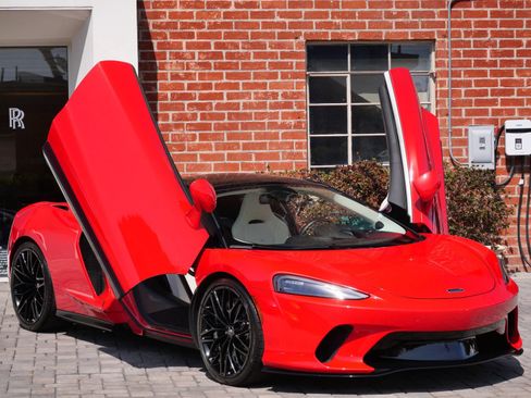 Used 2023 McLaren GT RWD image 15