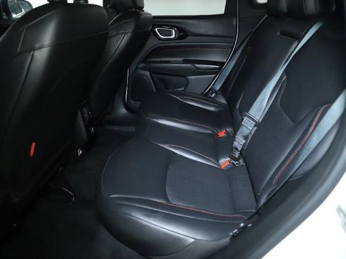 Used 2025 Jeep Compass Trailhawk AWD/4WD image 14