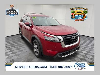 Used 2023 Nissan Pathfinder SL