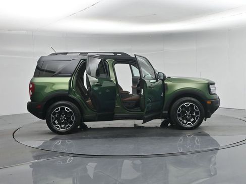 Used 2025 Ford Bronco Sport Outer Banks w/ Outer Banks Tech Package+ AWD/4WD image 5