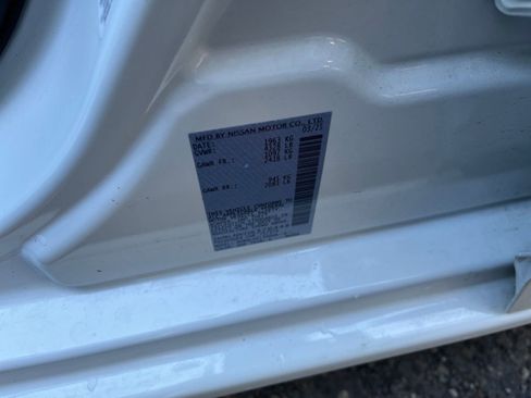 Used 2025 Nissan Altima 2.5 SV FWD image 30