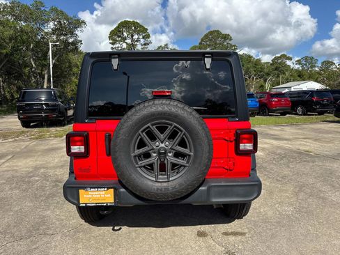 Certified 2024 Jeep Wrangler Unlimited Sport AWD/4WD image 4