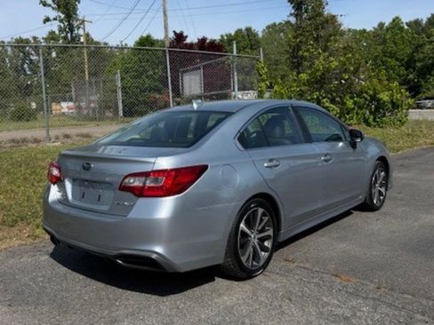 Used 2018 Subaru Legacy 2.5i Limited AWD/4WD image 6