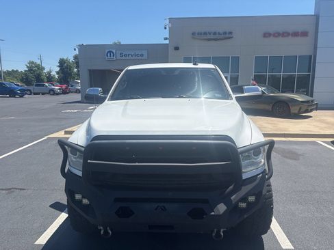 Used 2017 RAM 2500 Laramie AWD/4WD image 3
