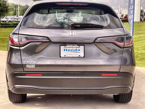 Used 2024 Honda HR-V LX image 6