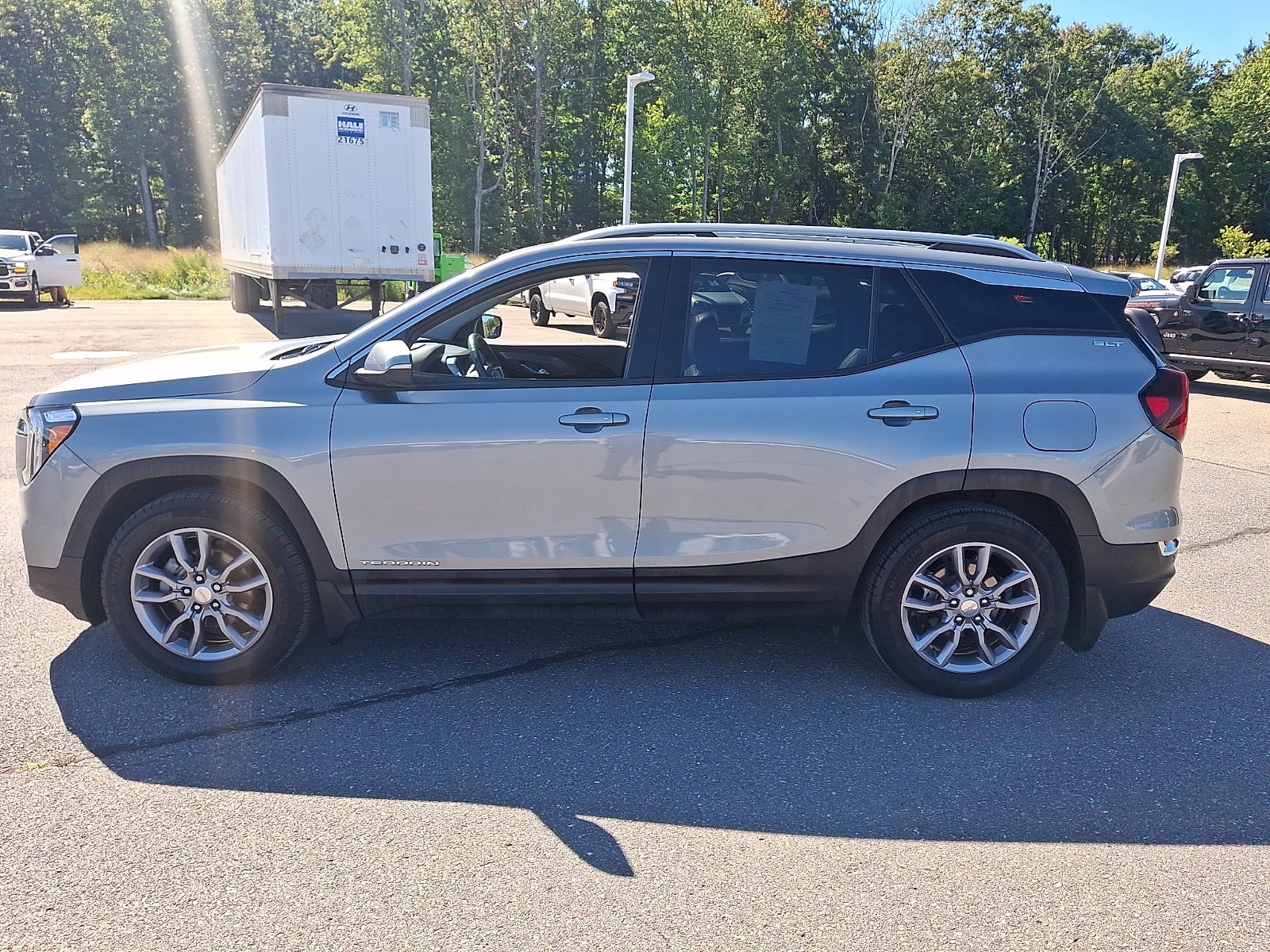 Certified 2023 GMC Terrain SLT w/ Tech Package AWD/4WD image 8