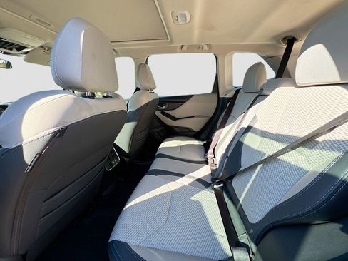 Used 2024 Subaru Forester Premium image 24
