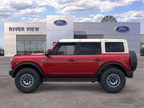 New 2026 Ford Bronco Outer Banks w/ Sasquatch Package AWD/4WD image 3