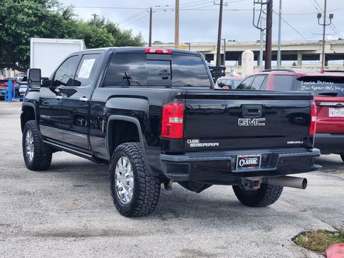 Used 2017 GMC Sierra 2500 Denali w/ Duramax Plus Package AWD/4WD image 5