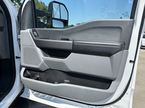 Used 2025 Ford F250 XLT AWD/4WD image 37