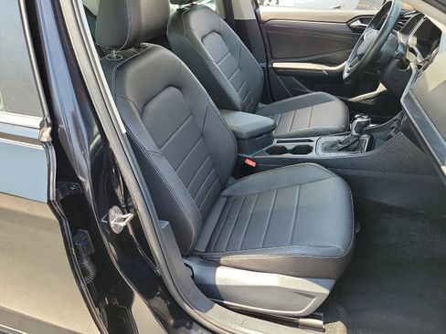 Used 2024 Volkswagen Jetta SE image 18