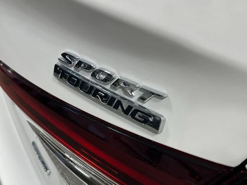 New 2026 Honda Civic FWD Hybrid Sedan image 10
