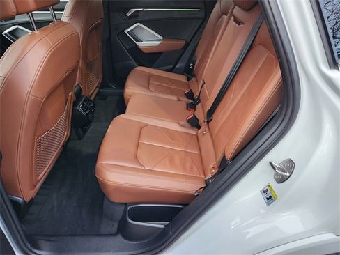 Used 2025 Audi Q3 2.0T Premium Plus w/ Premium Plus Package image 29