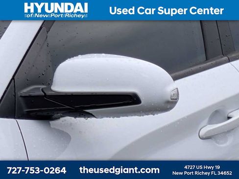 Used 2020 Hyundai Kona Limited FWD image 11
