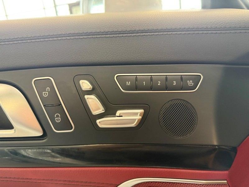 Used 2019 Mercedes-Benz SL 550 image 16