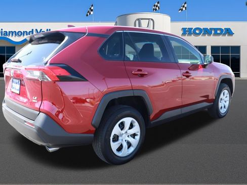 Used 2025 Toyota RAV4 LE AWD/4WD image 8