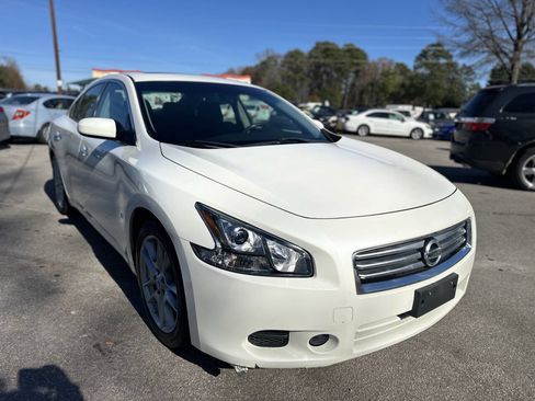Used 2014 Nissan Maxima 3.5 S FWD image 3