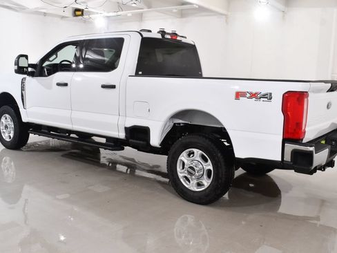 New 2026 Ford F350 XLT w/ FX4 Off-Road Package AWD/4WD image 15