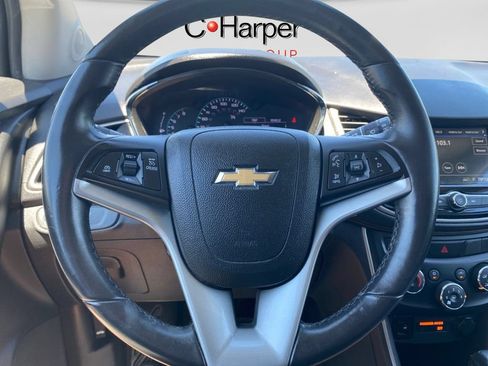 Used 2019 Chevrolet Trax LT w/ LT Convenience Package AWD/4WD image 26