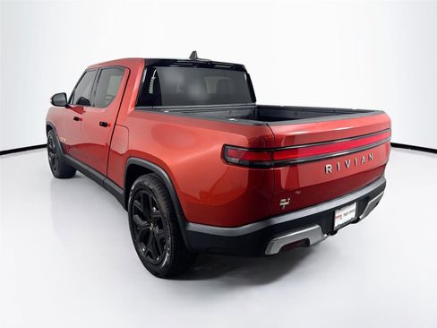 Used 2023 Rivian R1T Adventure image 2