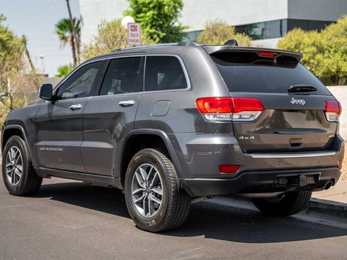 Used 2019 Jeep Grand Cherokee Limited w/ Luxury Group II AWD/4WD image 3
