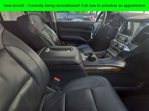 Used 2016 Chevrolet Suburban LT w/ Luxury Package RWD image 8