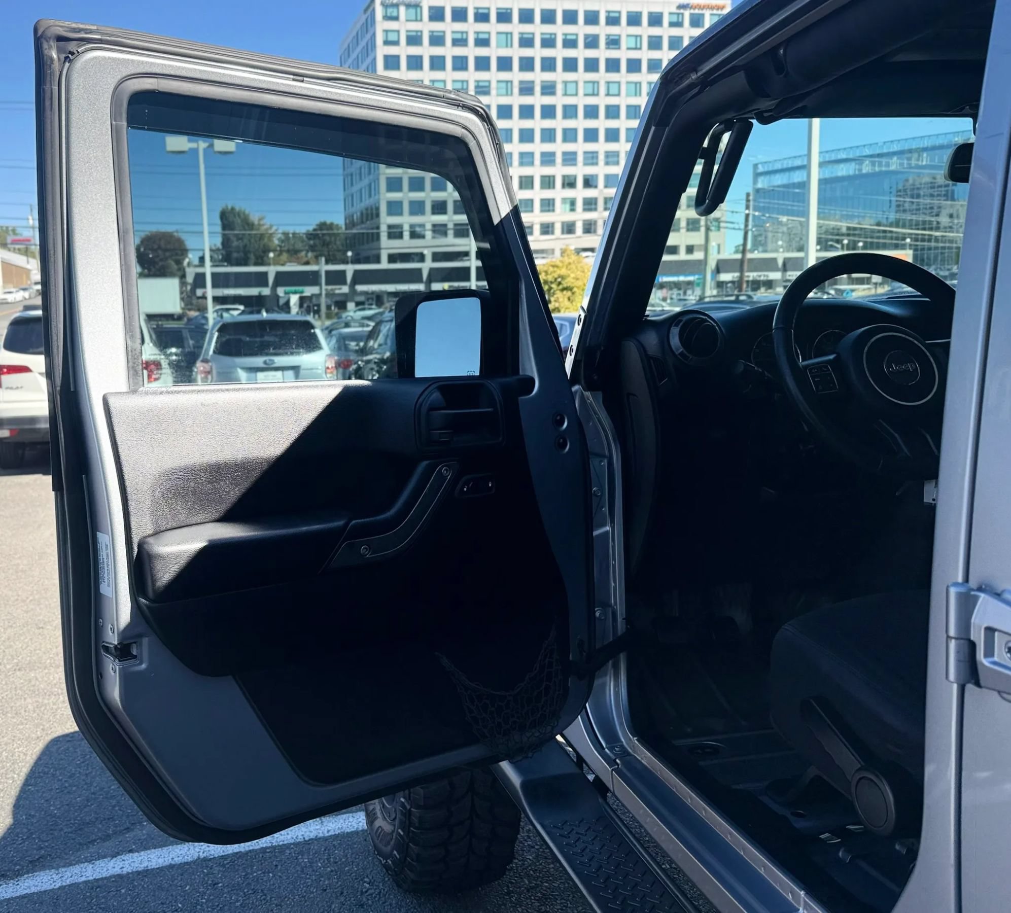 Used 2015 Jeep Wrangler Unlimited Sport AWD/4WD image 9
