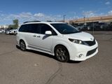 Used 2014 Toyota Sienna SE image 3