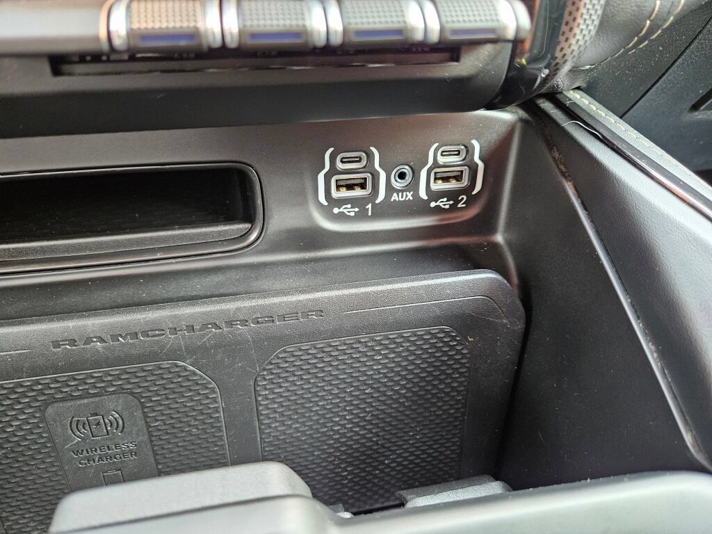 Used 2022 RAM 1500 Limited w/ Body-Colour Bumper Group AWD/4WD image 29
