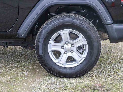 Used 2020 Jeep Wrangler Sport S image 10