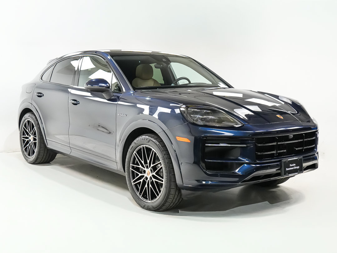 Certified 2026 Porsche Cayenne E-Hybrid Coupe AWD/4WD image 10