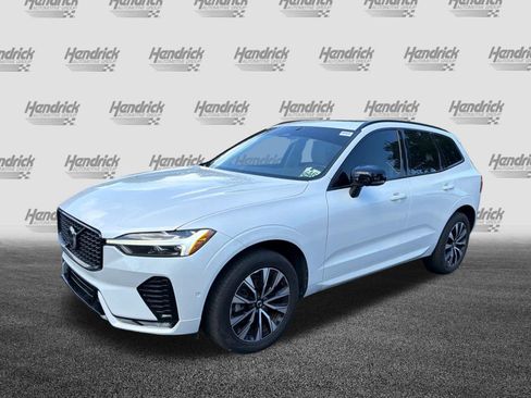 Certified 2024 Volvo XC60 B5 Plus w/ Protection Package Premier AWD/4WD image 7