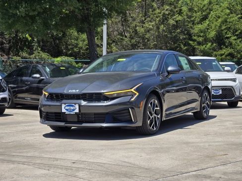 New 2025 Kia K5 EX image 2