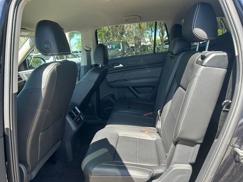 Used 2023 Volkswagen Atlas SE FWD image 40
