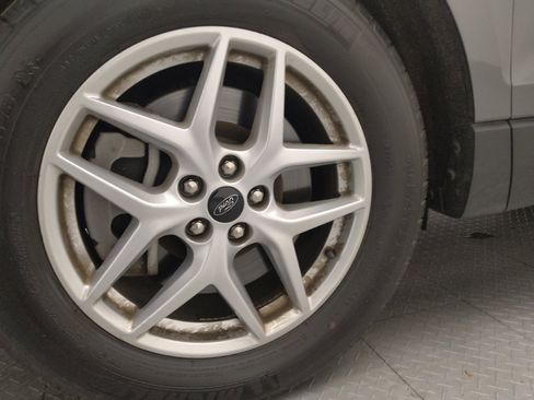 Used 2024 Ford Edge SEL image 31