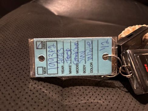 Used 2023 Jeep Grand Cherokee L Laredo image 41