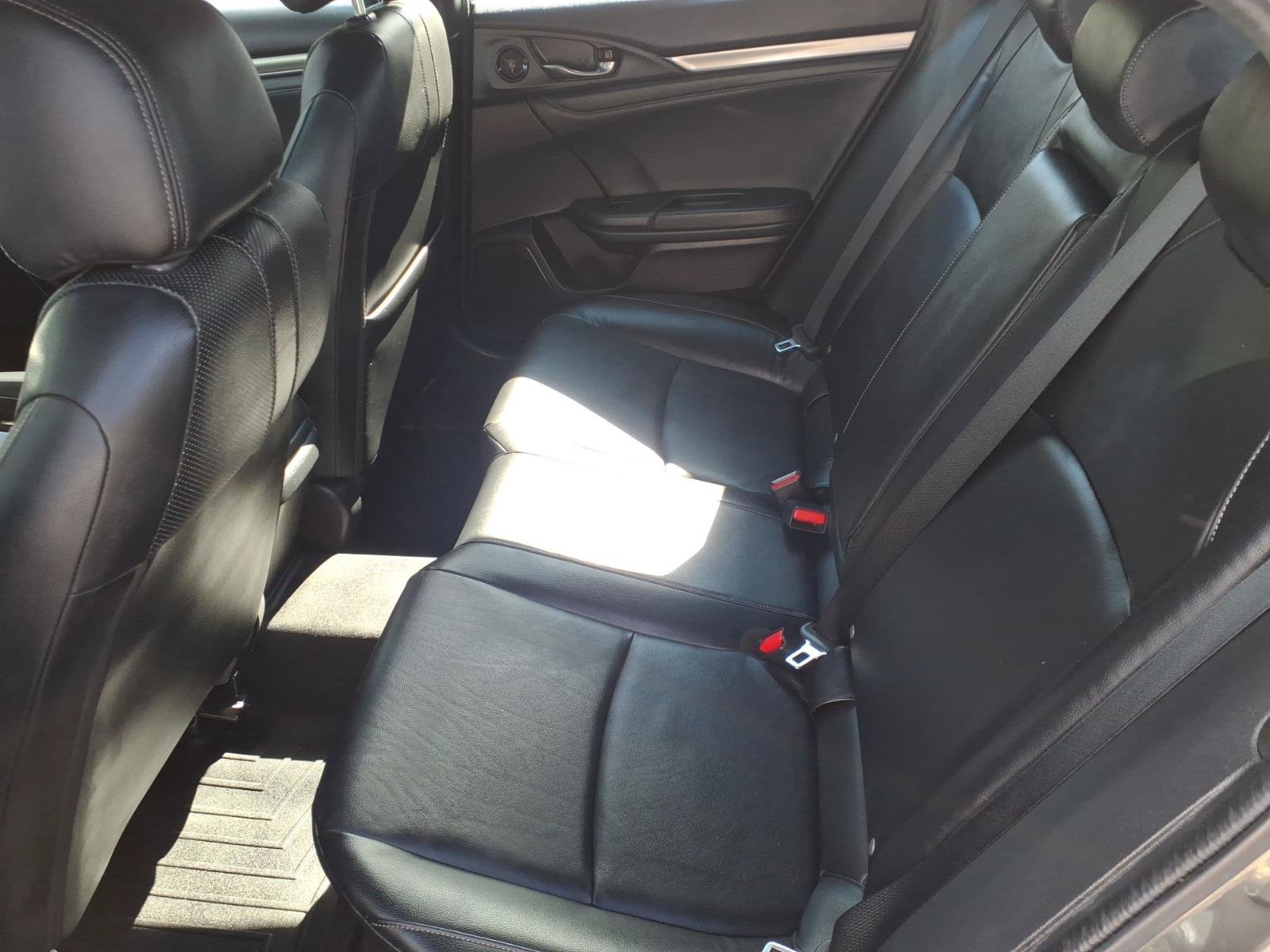 Used 2017 Honda Civic EX-L image 6