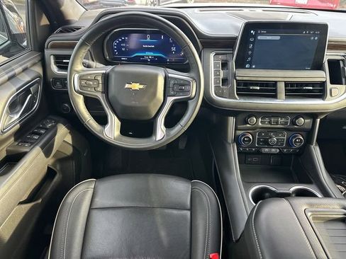 Used 2024 Chevrolet Suburban Premier image 11