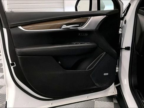 Used 2022 Cadillac XT5 Premium Luxury w/ Platinum Package AWD/4WD image 21