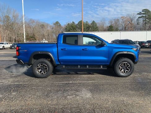 Used 2024 Chevrolet Colorado ZR2 w/ Technology Package image 6