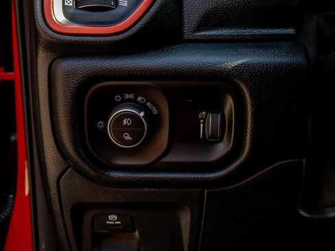 Used 2021 RAM 1500 Rebel AWD/4WD image 19