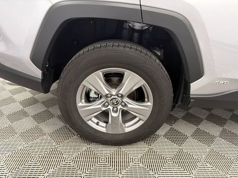 Used 2024 Toyota RAV4 XLE AWD/4WD image 18