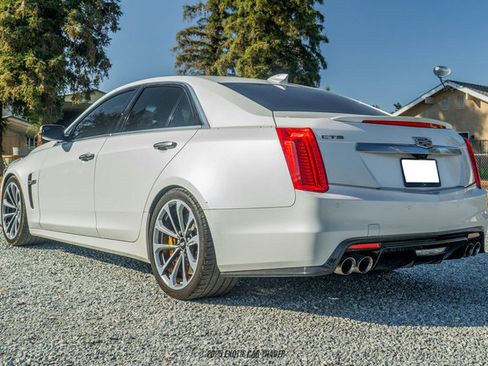 Used 2018 Cadillac CTS V w/ Luxury Package image 6
