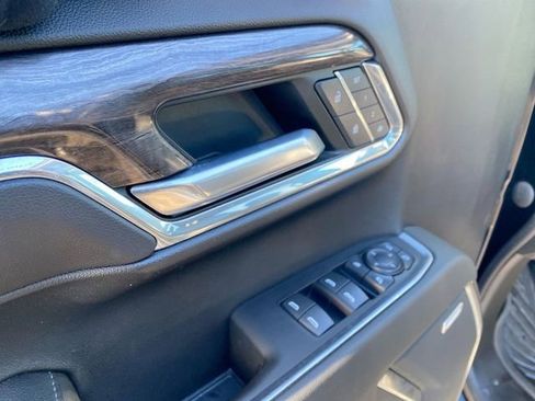 Used 2022 Chevrolet Silverado 1500 LTZ w/ LTZ Premium Package image 23