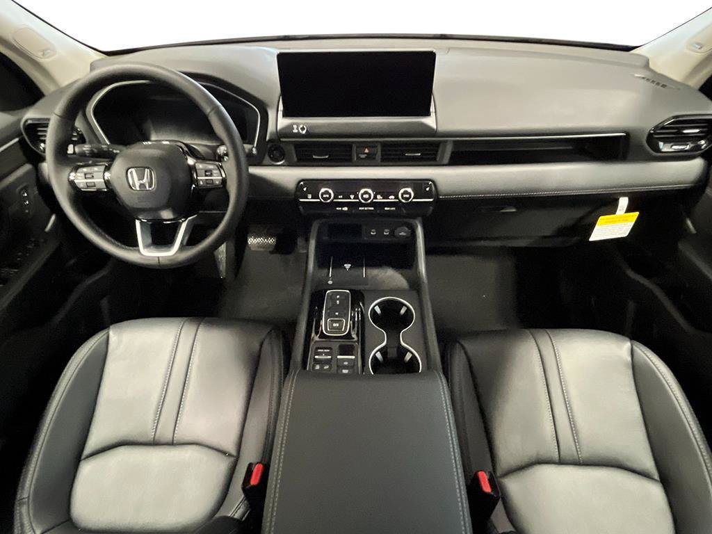 New 2026 Honda Pilot image 2