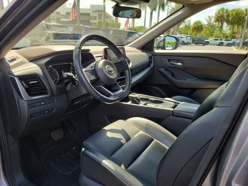 Used 2022 Nissan Rogue SV w/ SV Premium Package FWD image 14