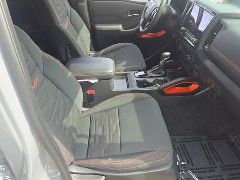 Used 2024 Nissan Frontier PRO-4X w/ Off-Road Protection Package image 7