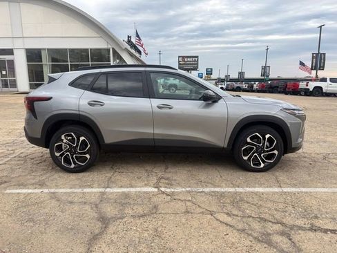 New 2026 Chevrolet Trax RS w/ Driver Confidence Package image 17