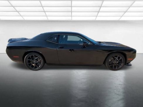 Used 2023 Dodge Challenger R/T w/ Blacktop Package image 25